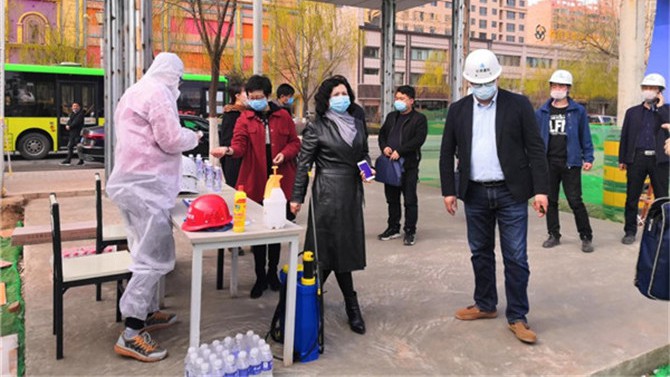 臨夏市縣級(jí)領(lǐng)導(dǎo)、工商聯(lián)主席一行調(diào)研百酈天香項(xiàng)目