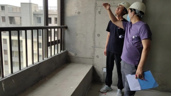 【“三抓三促”在行動】炎夏擔使命，齊心保交樓